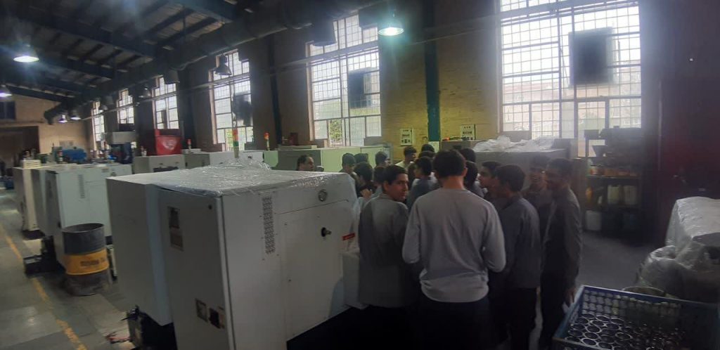photo18448575927